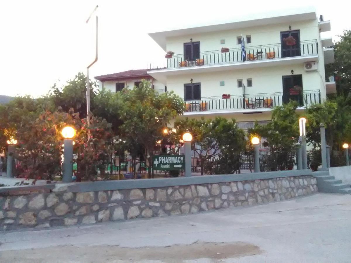 Des Roses Hotel 플라타니아스 외부 사진